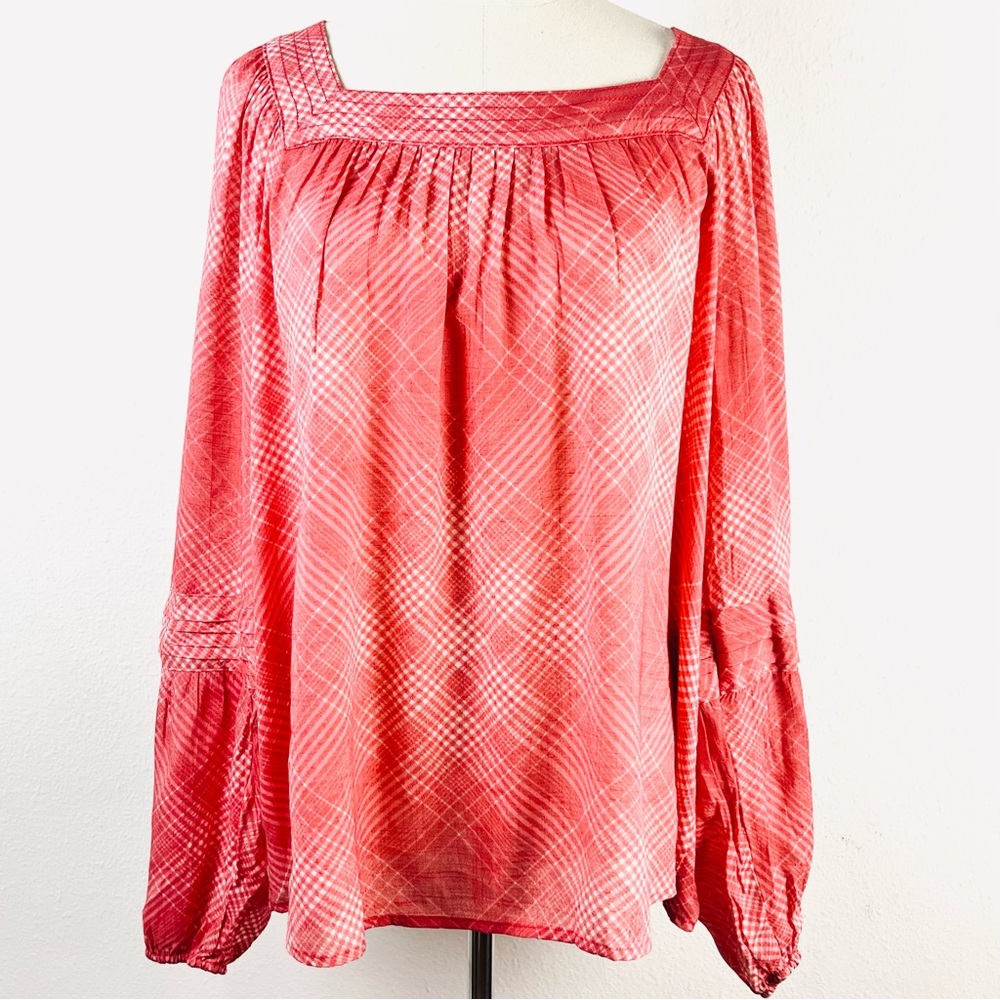 Lauren Conrad shirred pheasant top - Picture 2 of 6
